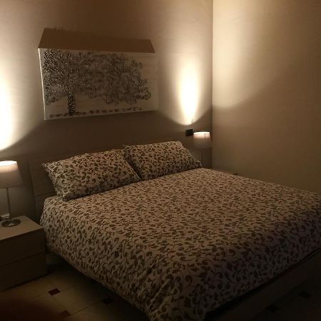 לוניגו B&B Via Garibaldi מראה חיצוני תמונה