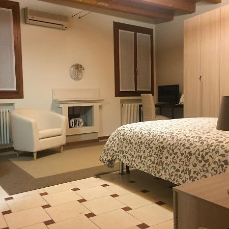 לוניגו B&B Via Garibaldi מראה חיצוני תמונה