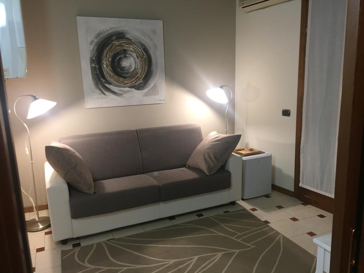לוניגו B&B Via Garibaldi מראה חיצוני תמונה